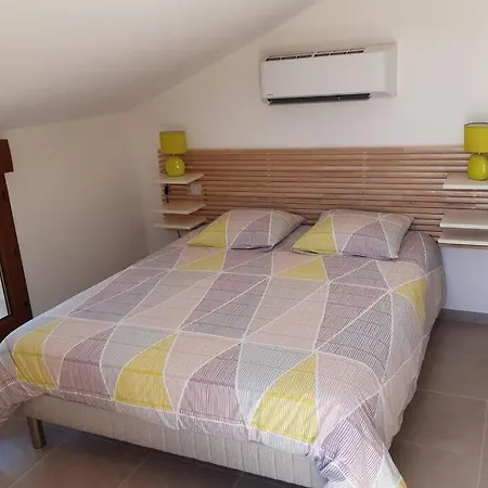 Holiday home Lou Pitchot Maximenet *