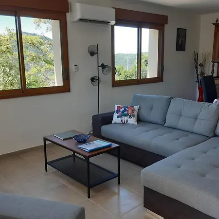 Lou Pitchot Maximenet Holiday home