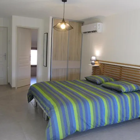 Lou Pitchot Maximenet Holiday home *