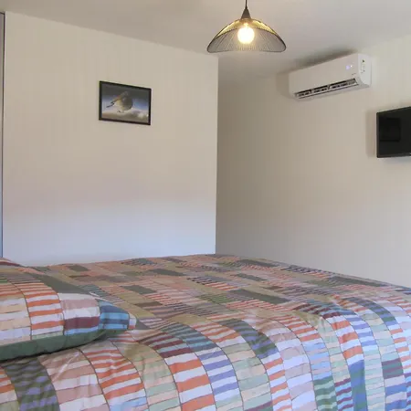 Holiday home Lou Pitchot Maximenet